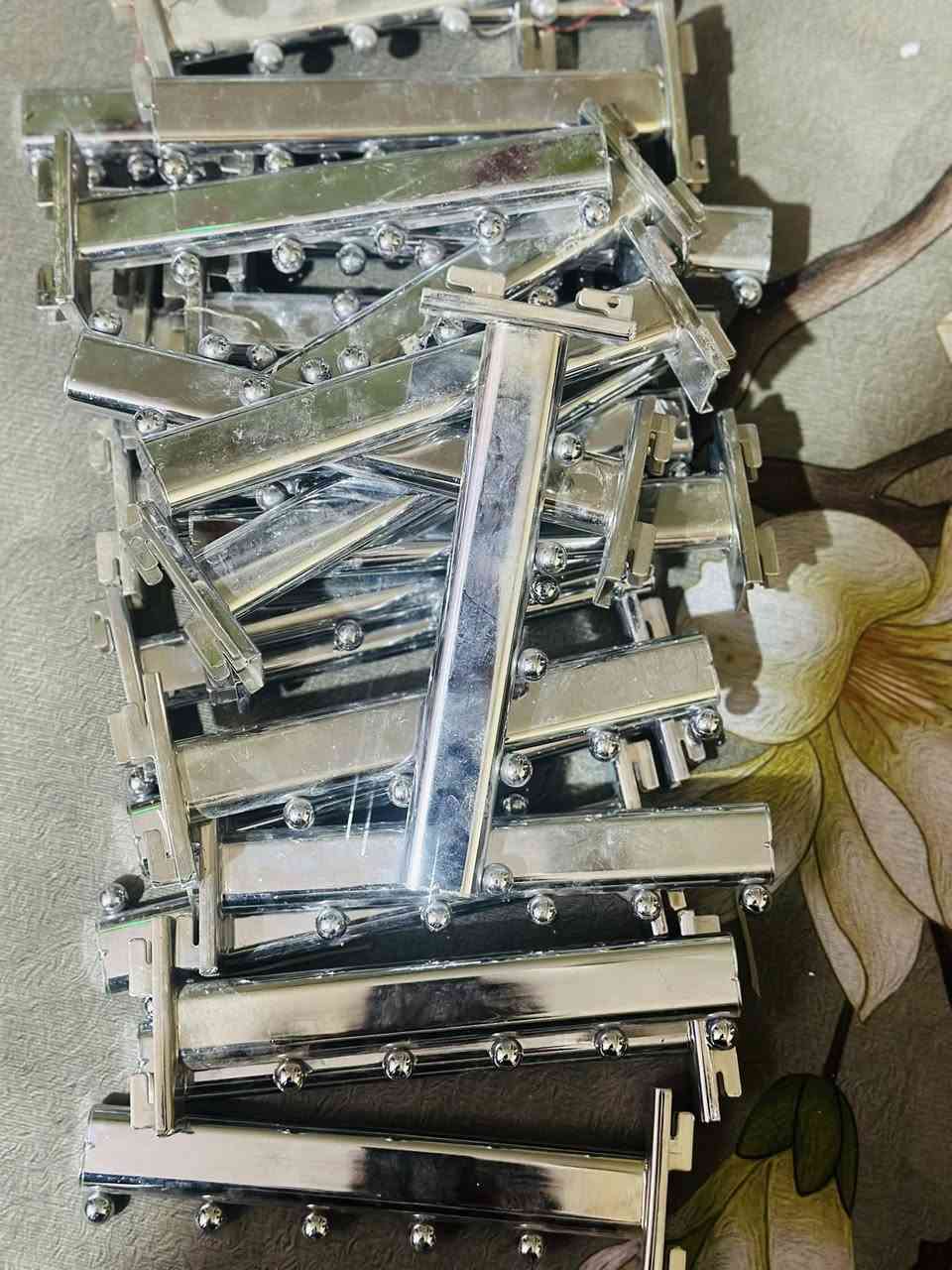 السلام عليكم ورحمة الله وبركاته الغراض للبيع خاص متواجد واتصال متواجد والشراي بيه خير ويدلل *********** قلعة سكر
