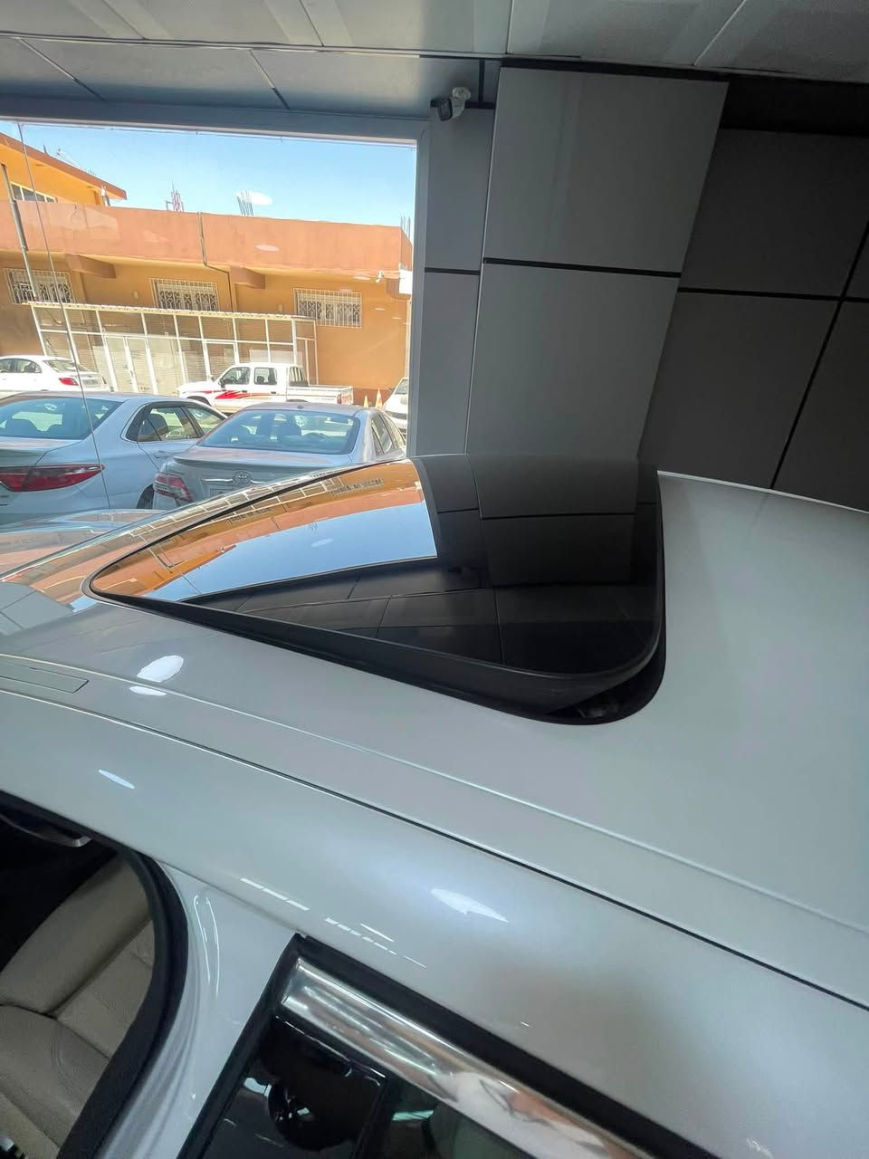 Bwm 530i  luxury
2022 

فول موصفات 

السياره بها شويه باب ￼ السائق صبغ

‏عنوان دهوك معرض ريان للتواصل عن أرقام التالية

‏***********

￼

