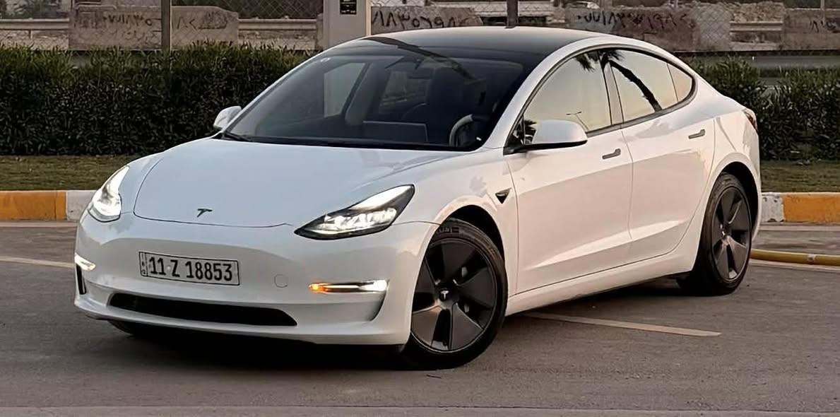 #تسلا موديل 3 مراوس فقط رجاءا
TESLA MODEL 3 

السيارة اون لاين

تك ماطور 

 محدث عربي اخر تحديث

#الموديل : 2023

 رقم بغداد بأسمي

حادث بنيد فقط 

وباب بي كلير من امريكا 

#المواصفات :

▪️ سقف بانوراما زجاج

▪️ شاشة كبيرة حجم 15 بوصة

▪️ حساسات الاجتياز الجانبية 

▪️ طقم ويل حجم 18 مع طقم تاير بحالة ممتازة 

▪️ كاميرات خلفية وجانبيه

▪️ باب جنطة كهربائي شفط

▪️ غرفة السيارة جلد ابيض اصل 

▪️ تحكم كهربائي متكامل لمقاعد المقدمة 

▪️ شاشة كبيرة لمجموعة من الايعازات 

▪️تحكم بالسياره عن طريق الشاشة

▪️ نظام قيادة آلية Auto Pilot

▪️ عداد ديجيتال

▪️ تشغيل تلقائي

▪️ نظام قيادة ذاتية Full Self drive

▪️ نظام (RCTA) للتنبيه عند الرجوع للخلف

▪️ نظام (RSA) لكشف لافتات السرعه للطريق

▪️ نظام (PSC) الرادار الذكي لمنع الاصطدام 

▪️ نظام (LTA) لتحديد المسار على الطريق

▪️ الدخول الذكي

▪️ نظام ترفيهي كامل متكامل يحتوي على ( YouTube / WhatsApp / Tik Tok / Netflix)

‏▪️ Wifi

‏▪️ GPS

‏▪️ MAPS

‏▪️ Bluetooth

‏▪️ AUX

‏▪️ USB

تفاصيل اكثر

***********
