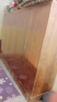 قنصور خمس ابواب للبيع قفل ١٠٠ للاستفسار الاتصال على الرقم 07805512142