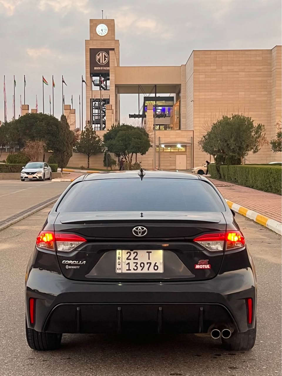Corolla SE  2023

مواسەفات SE

راداری پێشەوە 
راداری خەتی جادە 
تحدید سورعە
بەسمە
سوکان ڤۆلیۆم
لایت لید و زینۆن
داخل رەساسی
مەکینە ٢.٠ لتر
چوار پستۆن

سەیارەکە سبوغ عامە
پێش و پشتی دەعمی نیە 
گێر و مەکینەی بەشەرت
سەنەوی و رەقەمی نوێیە
٤ تایەی تازەی بۆ بەستراوە
سەیارەیەکی بێ مەسروفە

رقم شانصی   5YFS4MCE8PP149798

سعر:١٢٩ وەرەقە و مەجالێکی کەم
ژ.م☎️*********** أربيل, العراق
