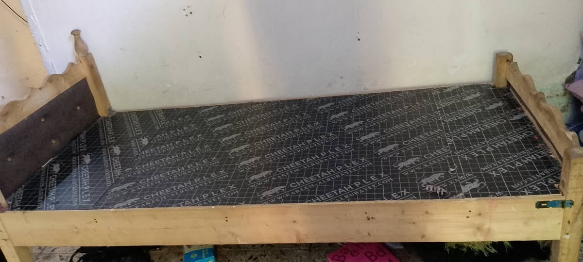 ثلاثه جرابي خشب مابيهن اي ضرر السعر ١٤٠ مكاني الدولعي


**إذا كنت صاحب هذا الإعلان وتريد حذفه لأي سبب، رجاءا أرسل رسالة إلى الدعم الفني**