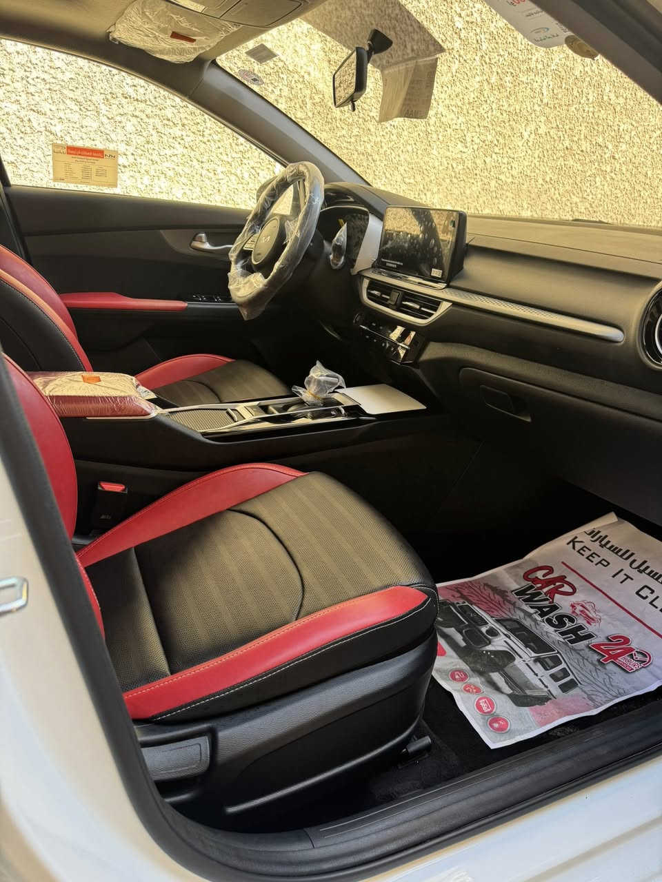 سلام عليكم كي 3 موديل 2024 ماشيه 15 فول موصفات مكفوله داخل احمر اصلي فتحه بصمه حساس خلفي امامي مري كهربائي بجم لد بكلايت لد شاشه كبيره عنوان بغداد سياره رقم اربيل تحويل او وكالة ***********
