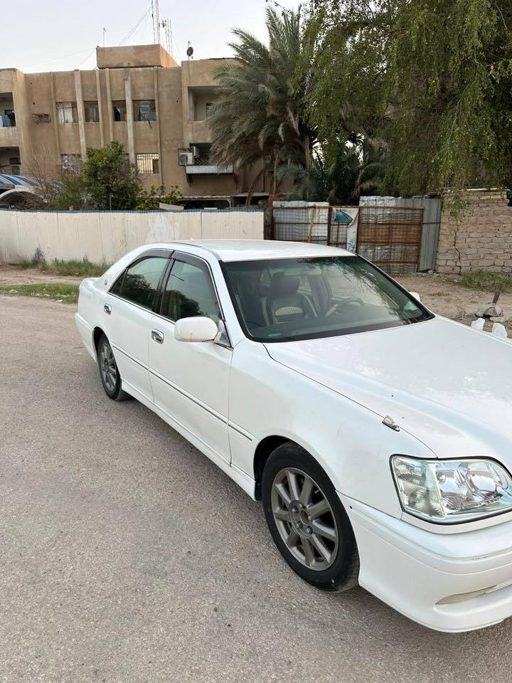 سلام عليكم ملكه للبيع كفاله عامه  قرار 48 لون صدفي  مكفوله  من الكص وضربه ونقل سياره مدفوع كمركه وباقيه عل رقم موصفات سياره ديفوار الكبير شاصي 171 برده خلفيه غرفه بيجيه ستيرن كهرباء تبريد ثلج  تخم تاير جدد وحدادين نص عمر  3دكم لايت كرستال سياره وكاله ثاني يوم من المالك سعر105 مجال حك جيه مكاني نجف الاشرف ***********
