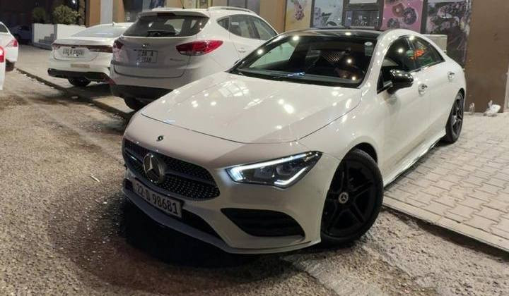 مارسدس  Cla 200 2023
وكالة bcm  ماشية 32000 كم 
جاملغ امامي ودعاميه اماميه مبدل ومصبوغ 
بدون دواخل بدون ايرباكات الباقي كلشي كفالة عامة
محرك كير واير بشرط مامفتوح 
سيارة حيل نظيفة كلشي عل بلاد جديد 
سنوية هزة كلشي جديد مدفوع لـ
باسمي السنوية بشرط تحويل وغرامـة
سيارة مابيـها دينار مصرف كامل من كل نواحي
 رقم صاحب سيارة ***********
