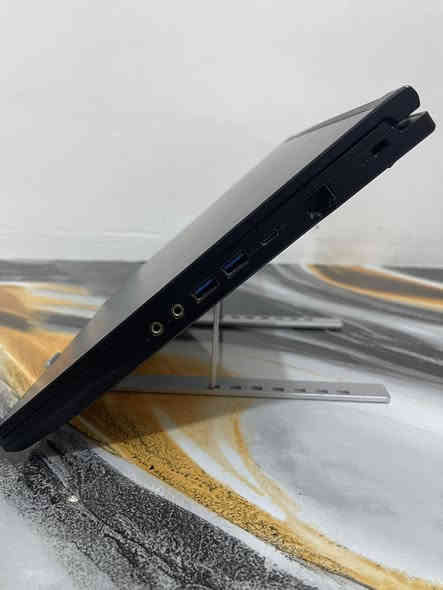للبيع – Laptop MSI Thin GF63 12UDX بحالة ممتازة
جهاز MSI Thin GF63 12UDX مستعمل نظيف جداً ومواصفاته قوية، مناسب للألعاب والبرامج الثقيلة والعمل والدراسة.
المواصفات:
الموديل: MSI Thin GF63 12UDX
كارت الشاشة: NVIDIA GeForce RTX 3050 6GB Laptop GPU
المعالج: Intel Core i7-12650H – الجيل الثاني عشر
الرام: 16GB
هارد 512GB + 1T SSD
نظام التشغيل: Windows 11 Pro
مدخل LAN
عدد 3 منافذusb
السعر 850 الف قفل

للتواصل : ***********
