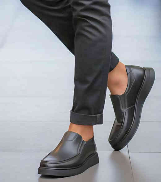 ⁨ ⁨ صنع في العراق 🇮🇶 
 جلد طبيعي من داخل والخارج جلد طبيعي 
⭕ السعر 70,000 الف مع توصيل 
*********** :📞
📍:خانقين مقابل مركز شرطة خانقين
