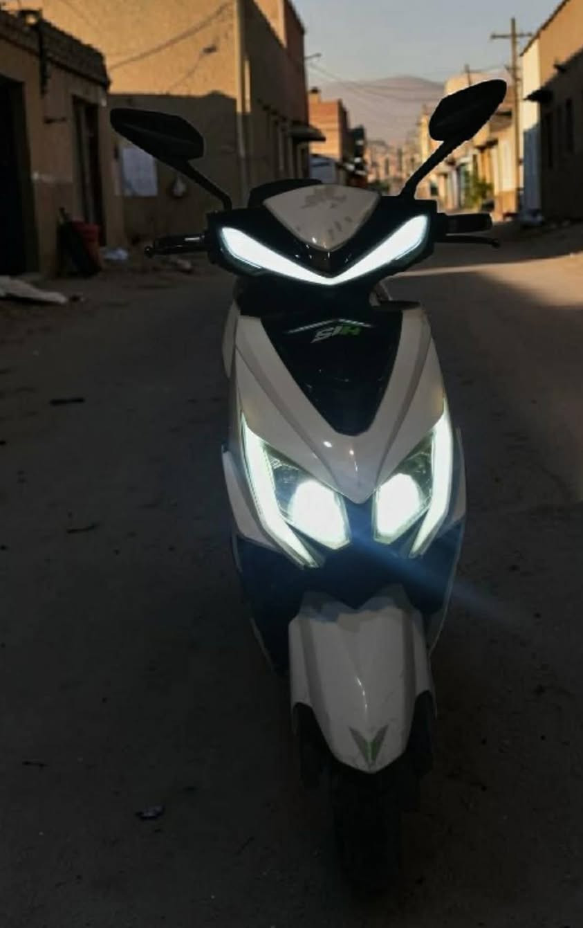للبيع ماطور شحن سكنس ملف 2000 شغال كامل بي بك لايت عالي ناصي  الاستفسار على رقم وبي وتساب
*********** عنوان موصل جانب الايسر

