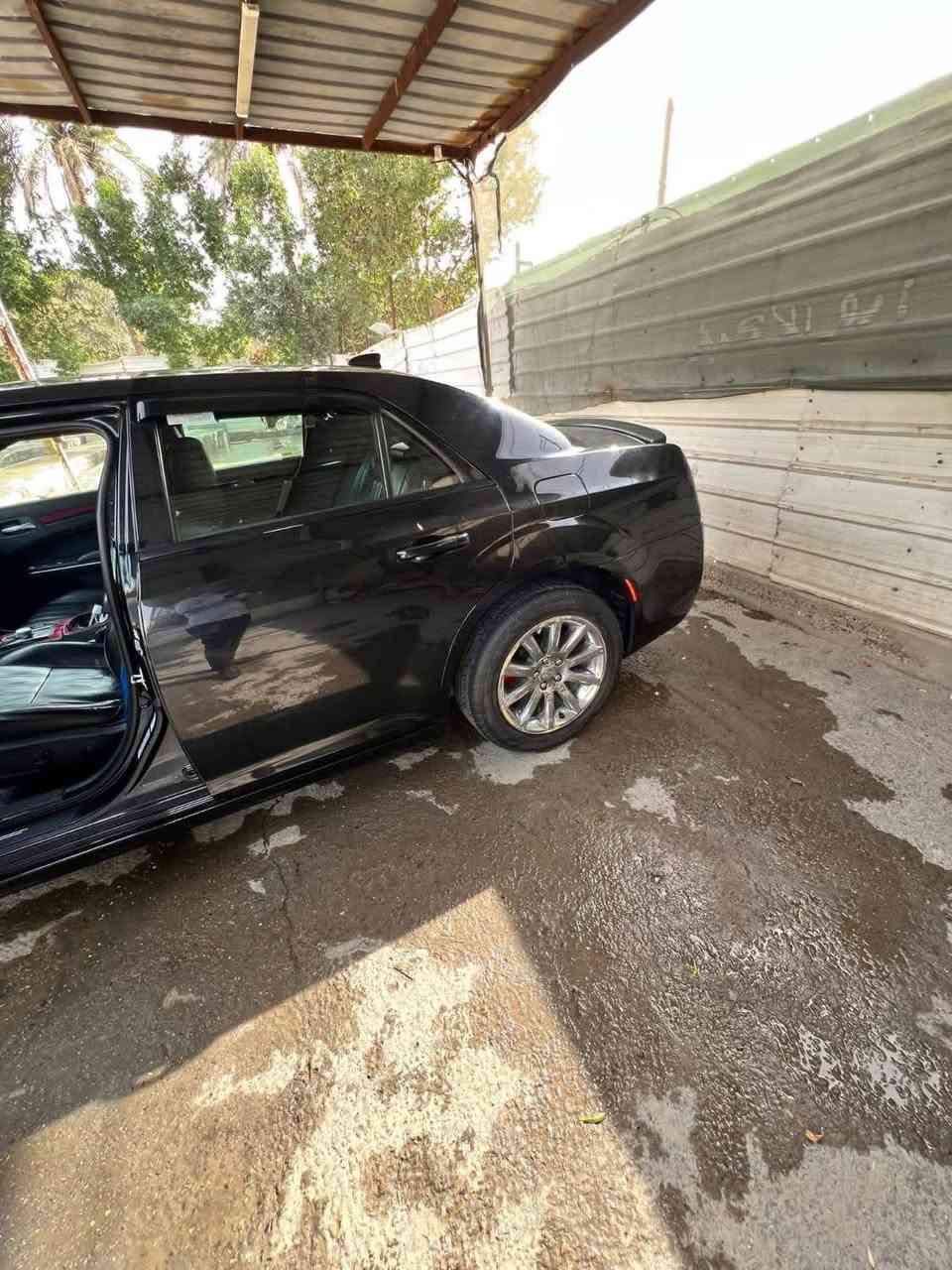 سلام عليكم اوباما كرايسلر c300 للبيع فقط
2016 أصل فئة (S) مكينة 3600 ماشيه
129 حقيقي رقم بغداد انكليزي سنوية
بأسمي فول مواصفات 1/1 بصمه بنوراما كير ماوس علامة ترحيب تشغيل عن بعد شاشة داخل جلد كراسي كهرباء الفول معروف هواي مواصفات واردهه جاملغات او بنيد تبديل سرقه بدون حادث شاصي دواخل ايرباكات مكينة كير مكفولات صور السونار بالمنشور عارضهه ب183 الشراي يتصل او 
مكان السياره حله مركز المدينة ***********
