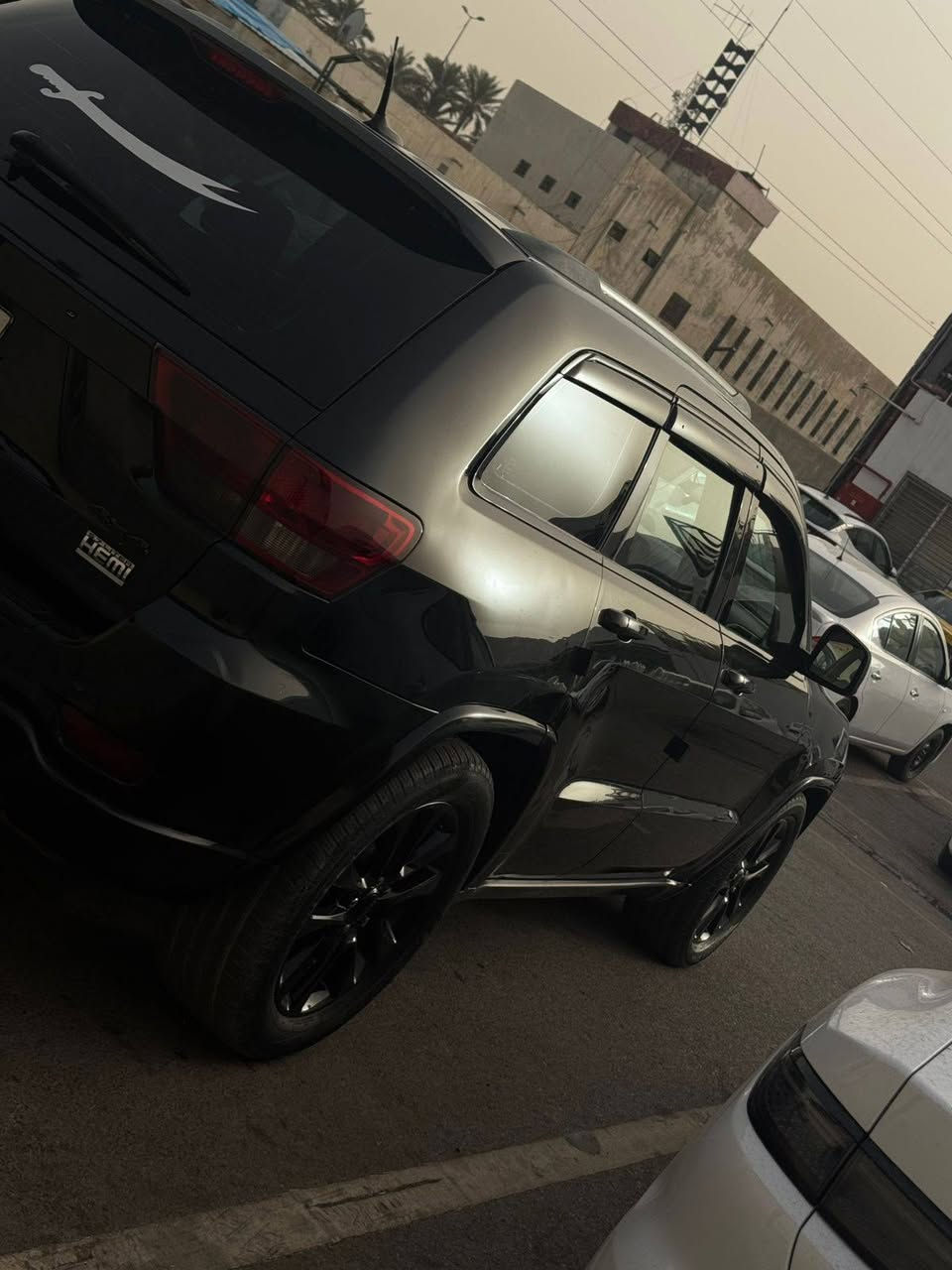 جيب 2011 كفااااله 
فوووووول مواصفات
ميحتاج اذكرها هاي الصور كدامك
ماشيه ٩٠ زيرو
مكينة 5700
***********
***********
اتصل لتراسلني الرقم بي واتساب ✔️ بغداد, العراق
