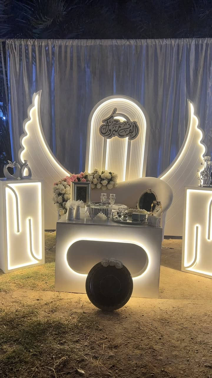 مشروع كوشات كامل للبيع مع الأغراض الي يحب يستفسر الاتصال ع الرقم ***********
