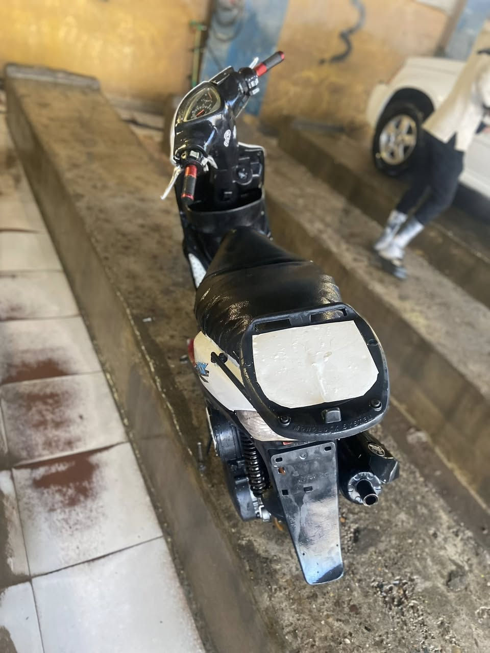 ماكس عدله كابريتر يباني كلها شغاله الدراجه بلاديه وحلوه وسعرها 350بيها مجال للشراي اتصل ودلل ***********
