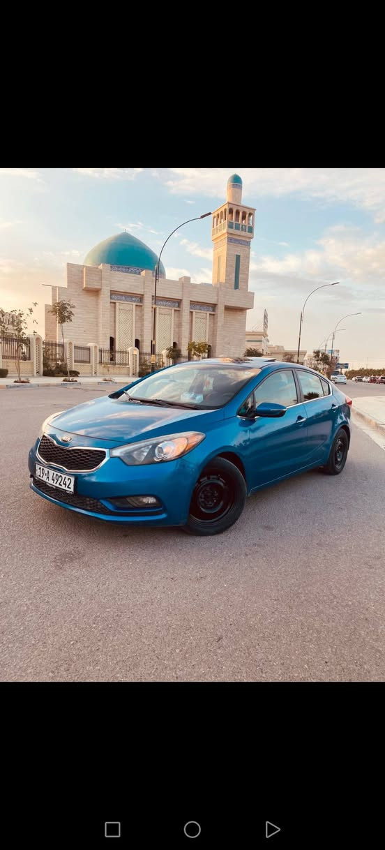 السلام عليكم كيا فورتي موديل 2014.  حادثه بابين عكس السايق سياره حلوه. رقمه كربلاء سنويه. 2028 حداديه. كير. كله نظيف. للمراوس بنيسان صني. ***********
