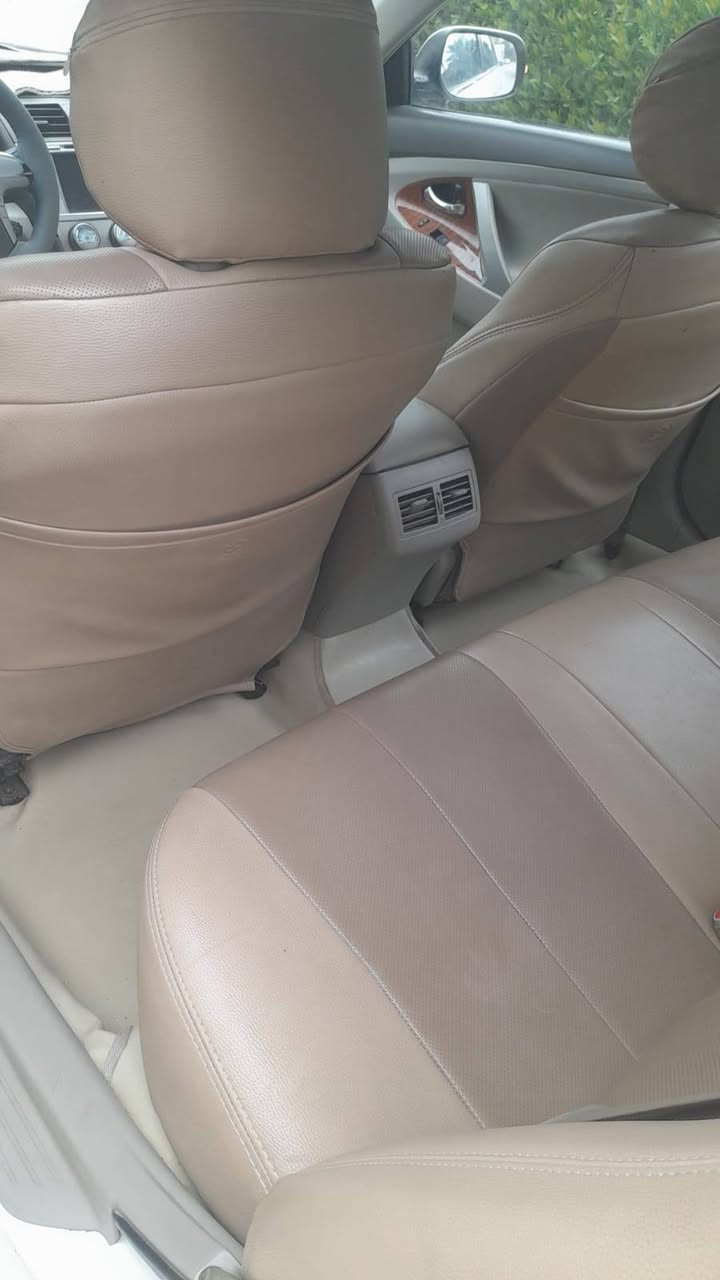 السلام عليكم
تيوتا كامري 2009
مواصفات GLX
حساس امامي خلفي
شاشه وكاميرا
برده كهرباء
فتحه
 اشاير بالمرأه الجانبيه
كتلوك وسويجات عدد ٢
محرك كير كفاله ماشيه
١٨٠
صبغ بيها ٣ قطع جماليه بدون دواخل
السعر ١٢٠ مكاني بغداد
الاتصال على ***********
