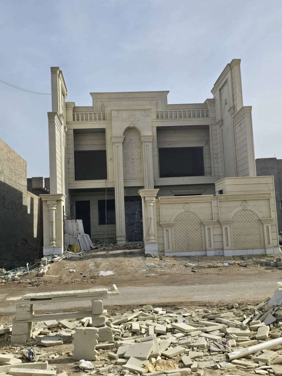 ابو رقية لتغليف جميع الديكورات الخارجية الواجهات لتغليف حجر حلان ومرمر للإستفسار 
***********
***********
