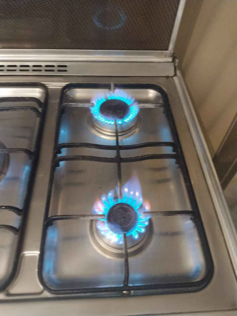 بسم الله الرحمن الرحيم 
غراض كلش نظيفه الغرفه نظافته 100/100 
المكان شارع فلسطين ***********
