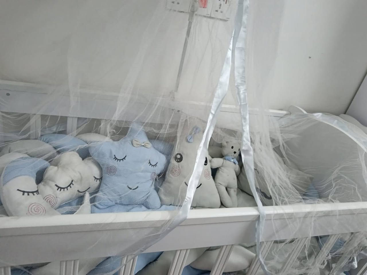 كاروك نضيف للبيع مع حجله مشايه الشراي بس يتفضل ***********
