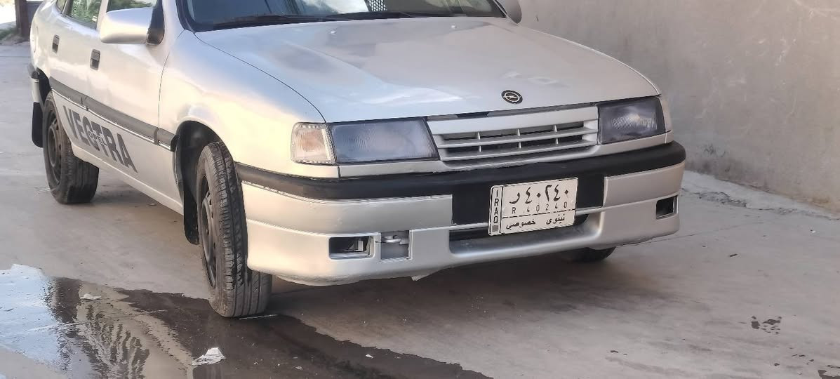فكترا صندوك موديل1991 السعر 36
محرك 18كير عادي خير من الله  فتحه بسقف جامات كهرب 
صبغ رش جماليه بدون ضرر شرط 
كابون بازين 
غرفتها حيل حيل نضيفه 
سنويه ورقم  الى2027
طخم نضيف صدرها نضيف سياره جاهزه باتري جديد بنايلون 
شراي اتصل عرقم سعرها مناسب 
***********
***********
