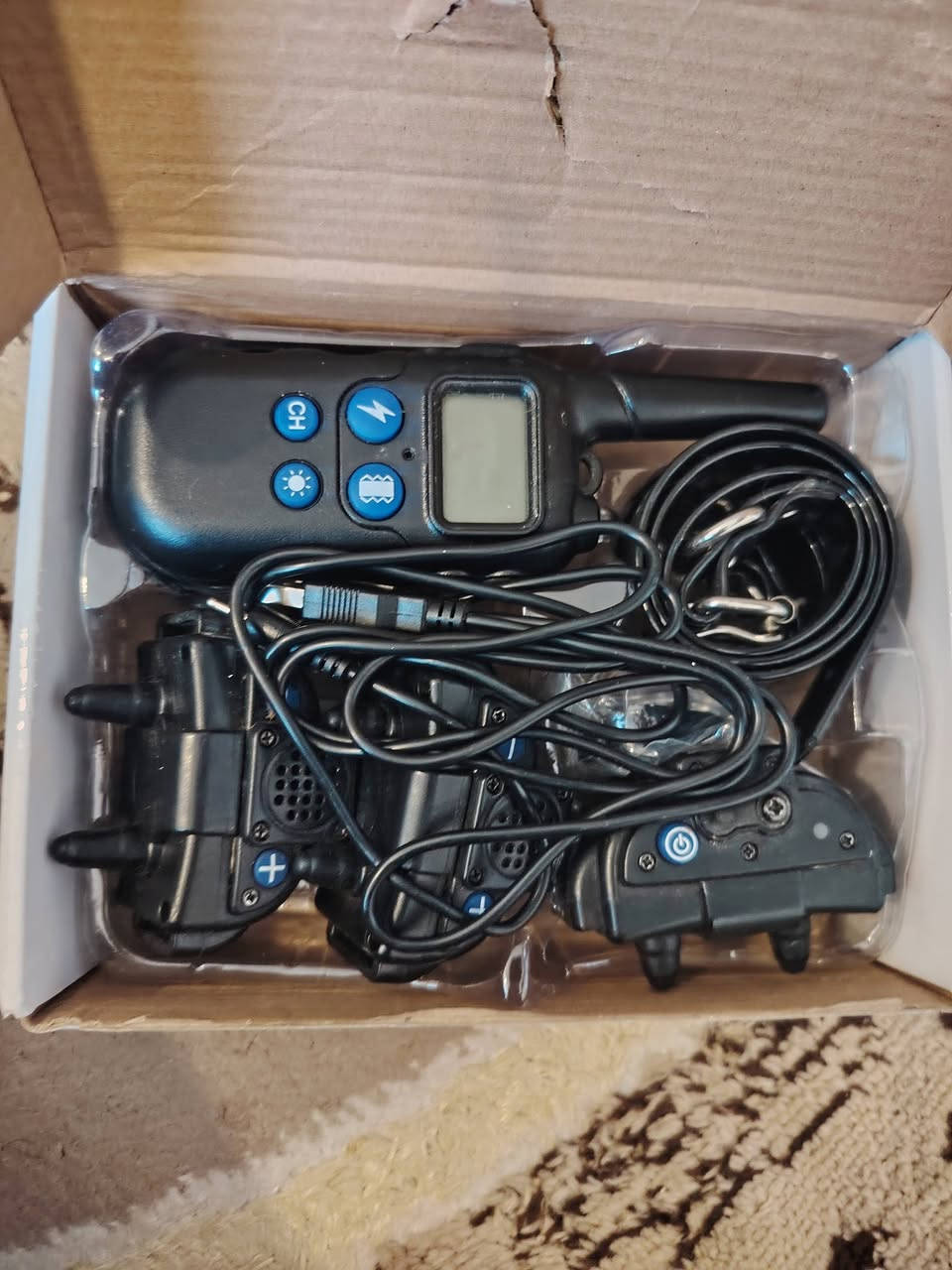 جهاز تدريب كلاب   يدربلك ٣ بوقت واحد أوربي  الجهاز.
السعر 25 الف
شفته بالموقع سعره ورقه. للشراء تواصل خاص


**إذا كنت صاحب هذا الإعلان وتريد حذفه لأي سبب، رجاءا أرسل رسالة إلى الدعم الفني**