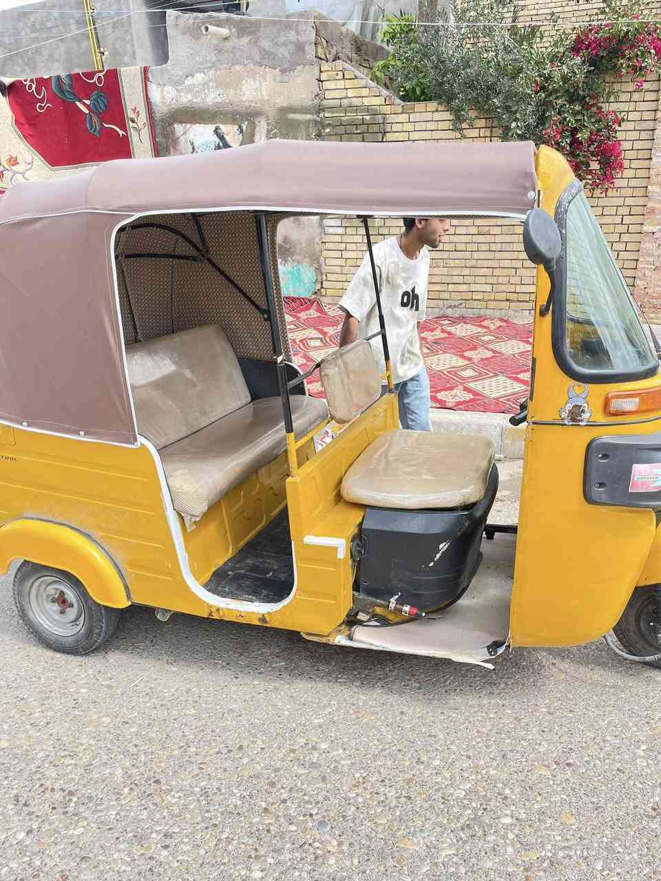 تكتك للبيع موديل 2019 شهر 7 الشراي يتفضل ع الرقم ***********
