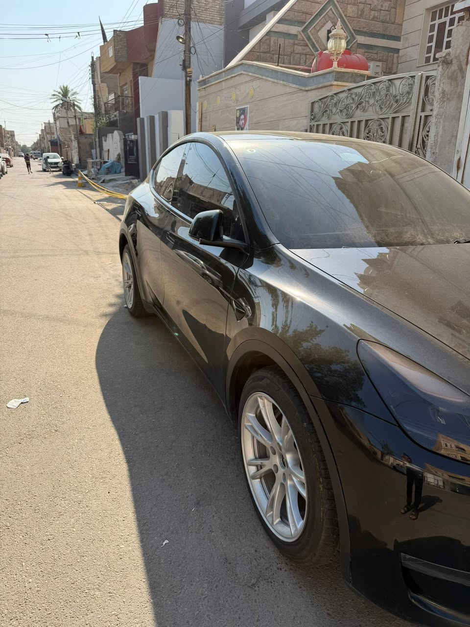 السلام عليكم تيسلا موديل 2023 Y حادثهة موجود بالصور مسروق جاملغ مكفولة دبل ماطور 
السعر : 215 وبيهة مجال بسيط 
الرقم : ***********

