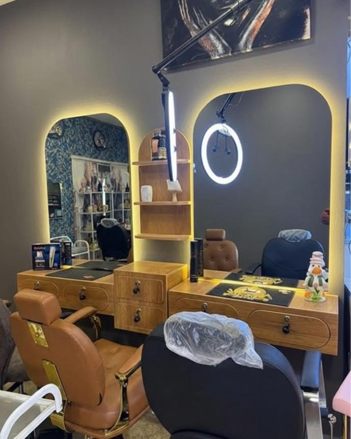 عرووض عرووض ديكور صالون حلاقة نسائي ورجالي..
مع [الناي للديكور الحديث]، 
صالونك هو وجهة الأناقة الأولى."
احدث الموديلات وباسعار تنافسية 💪🏻🔥
عدنا توصيل لجميع محافظات العراق
للاستفسار راسلونا خاص ..


**إذا كنت صاحب هذا الإعلان وتريد حذفه لأي سبب، رجاءا أرسل رسالة إلى الدعم الفني**