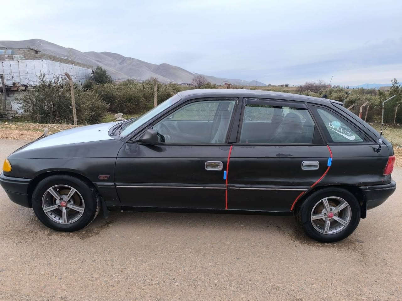 ئۆپڵ ئەسترامۆدێل 1993گێڕی عادی
مەکینەی 16ی فەلی پاوەرقایش پان
ئاڕمی پلاستیکی سلێمانی بەشەرتی
ئاڕموئەوەلیاتو موسو بڕاوەو دەعمیش
گەرمیوکارەبی هەموی ئیش دەکات
ڕزیوی نیە دەعمی نیە پاتری لۆکە 
نرخی فرۆشتنی 18گەڵاو کەمێک 
معامەلە ماڵم لەسلێمانیە نزیک هەواری شار تکایە ئەگەر کڕیاری هەموزانیاریەکان بخوێنەوە ئینجا پەیوەندی بکە *********** السليمانية, العراق
