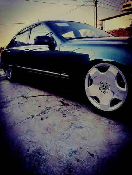 مارسيدس غواصة الفين واحد السيارة جوبلسات محرك سته سلندر السعر 100ورقه بي مجال بصيط ***********
