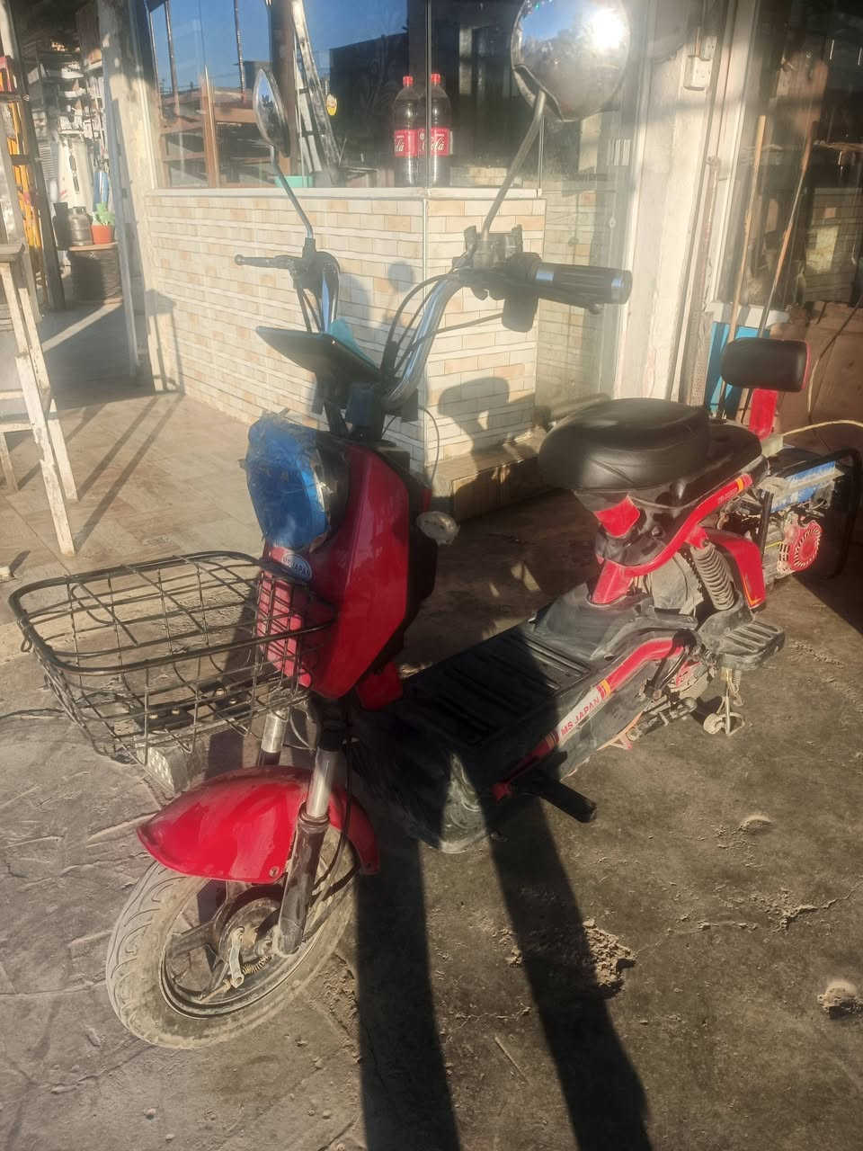 سلام عليكوم شباب باسكل شحن للبيع أي عطل مابي كلشي بلادي بطاريه بلادي سعر 220بي مجال مكان كركوك حي عسكري  اتصل على هذا رقم ***********
