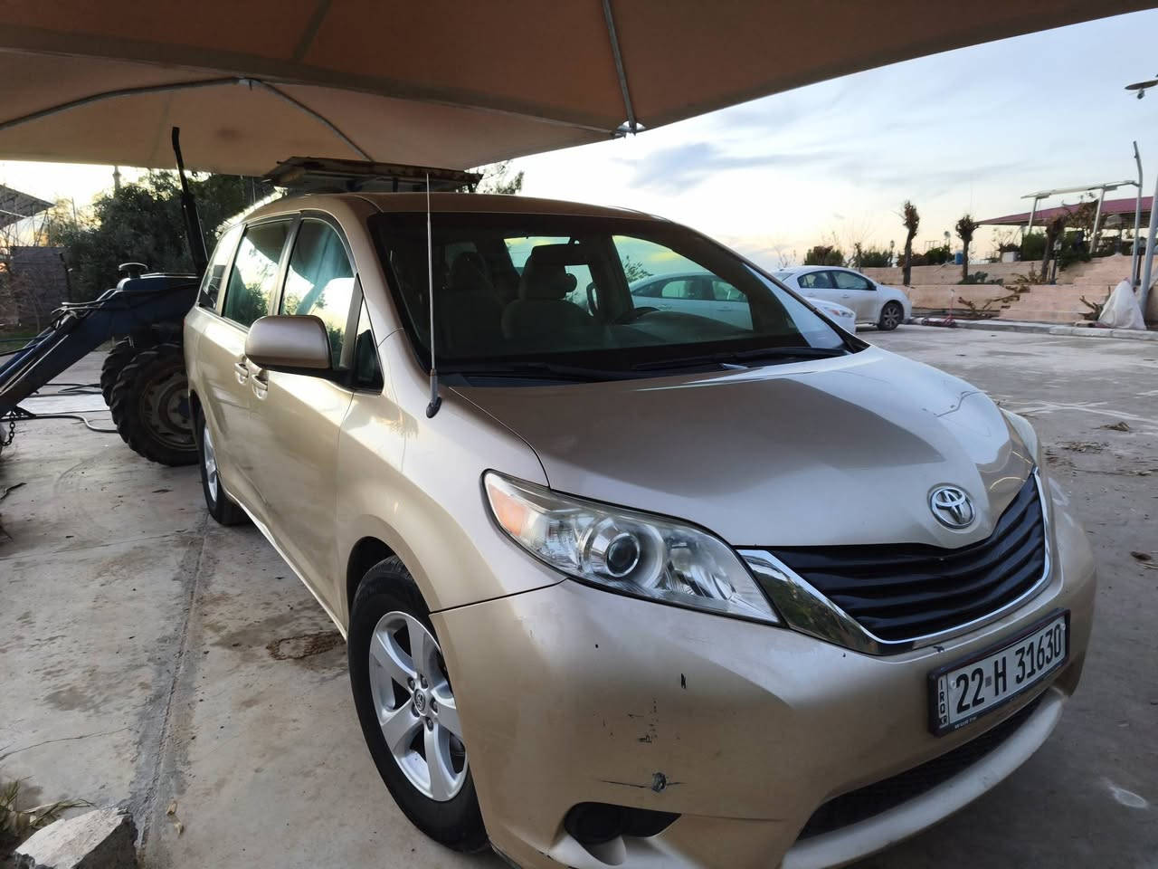 تويتا سينا موديل 2013
موصفات امريكي
گير محرك افلون 6 سلندر

 3 قطع تبريد
بيها 6 قطعه بدون دواخل بدون ايرباك
رقم اربيل
ماشي سياره 70 مايل

***********
سعر 160
