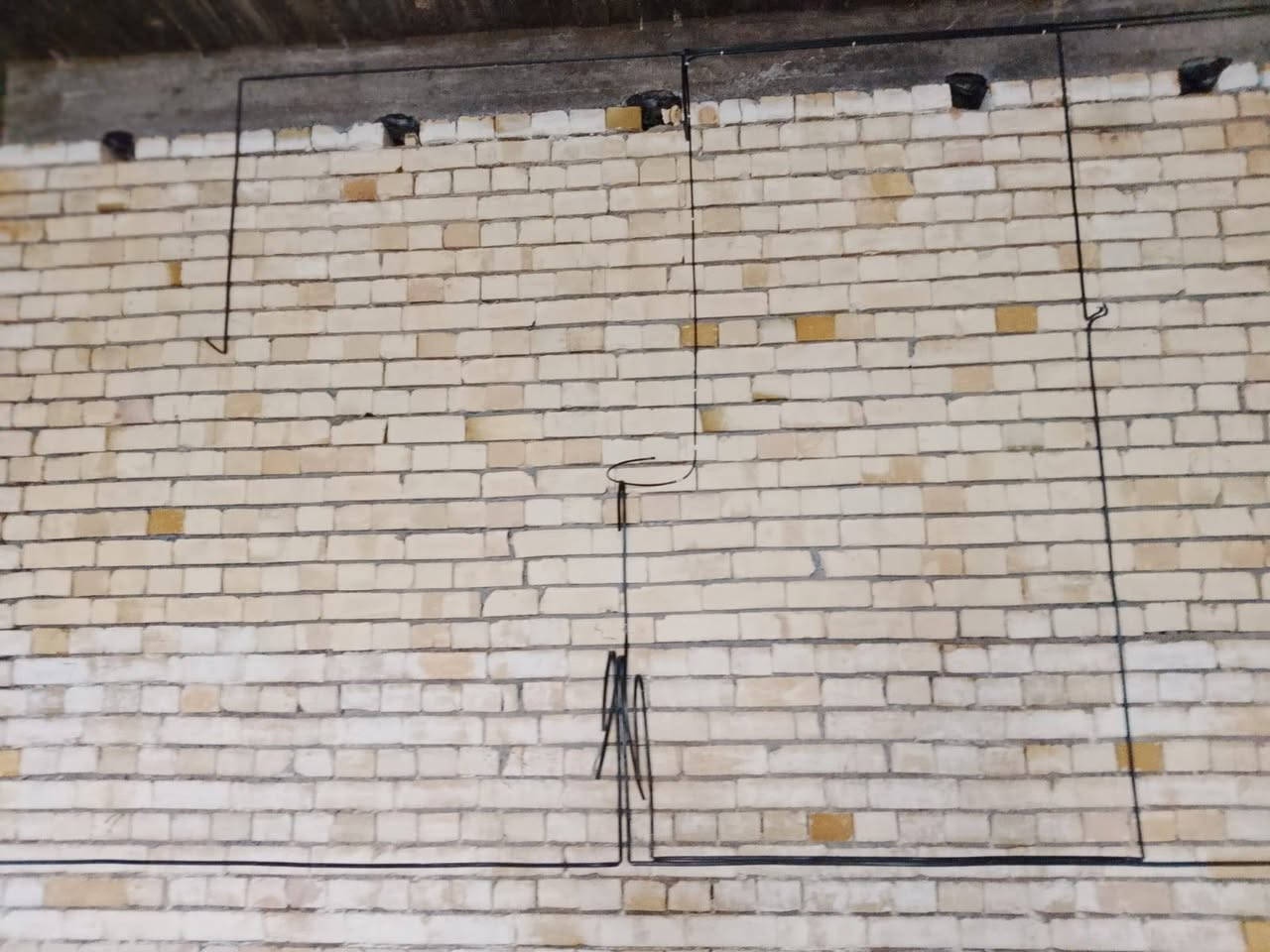 السلام عليكم فني كهرباء ⚡
متفرغ للصيانة وترميم المنازل
تئسيس المنازل والمحلات 🏘️ 
عمل سيمز بوري شغل مرتب بسعر مناسب 
تنظيم البوردات بأسعار مناسبة عنوان كربلاء
للتواصل 
‏‪***********‬‏
***********
