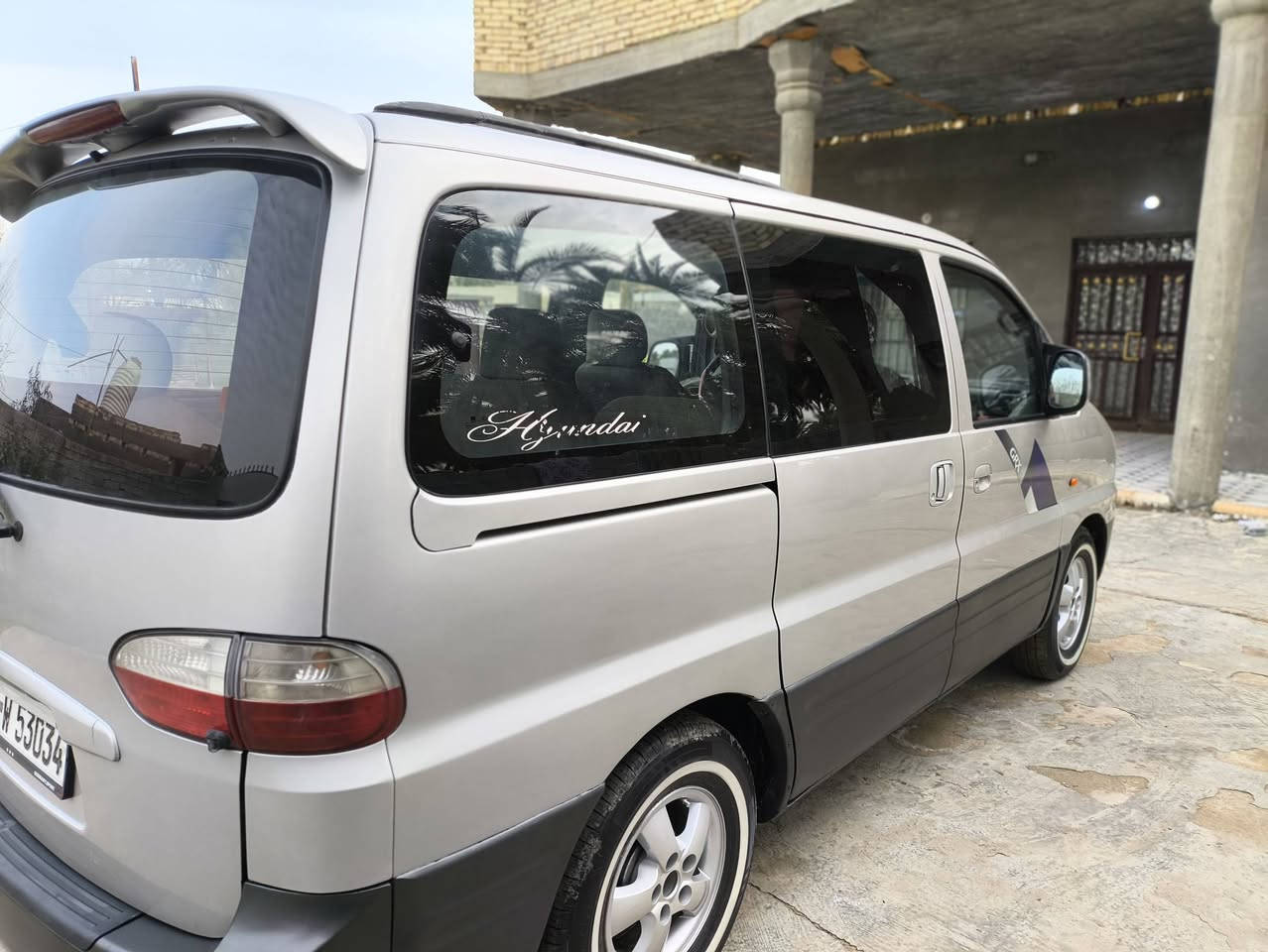 ستاركس موديل 2000
رقم بغداد خصوصي 
السياره بسمي 
كير اوتماتيك 
محرك  مسكر
تخم تاير جديد 
سياره خير من الله مال جناي 
مكفوله   
المكان بابل 
***********
