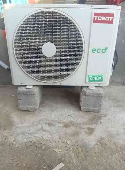 سبلت توسوت مال جناية شغال ونظيف هواء بارد ثلاجة بلصيف شرط الفحص برغي واحد مامفتوح بي 
مكاني كوت 
***********
سعره ٧٥٠ قفل
