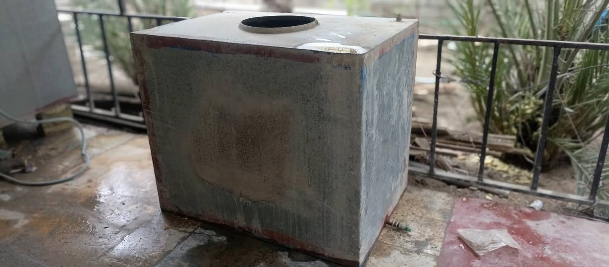 سلام عليكم تانكي اكثر من 1000لتر حديد قوي  سعره 100
مكيفات 2سعر الواحد 125شغالات تفحصهن كدامك وتاخذهن 
رقم هاتف ***********متوفر واتساب
