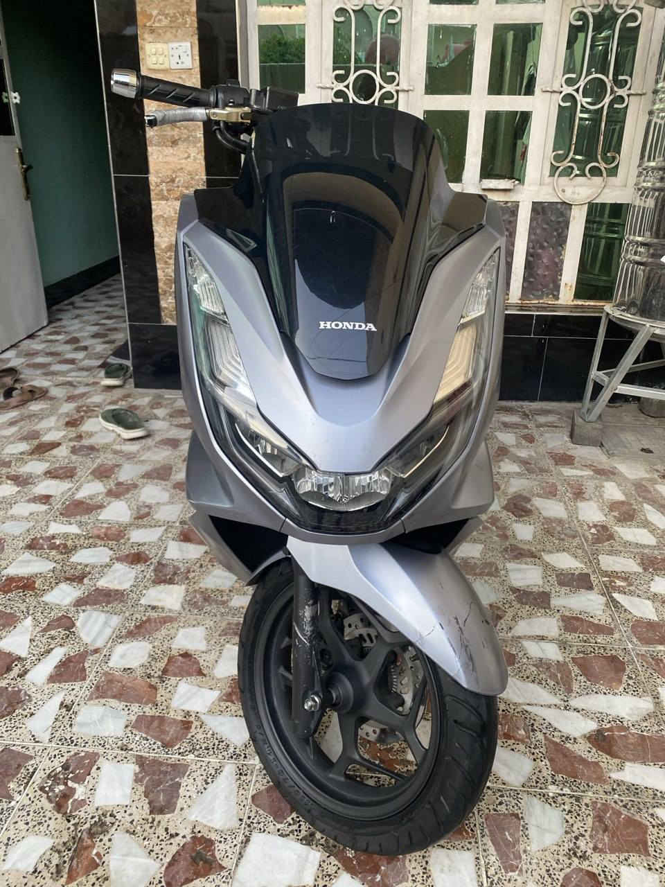 السلام عليكم 
دراجه pcx للبيع
موديل 2023 الجيل الرابع 
السعر 18 وبيها مجال بسيط ***********
واتساب + اتصال
