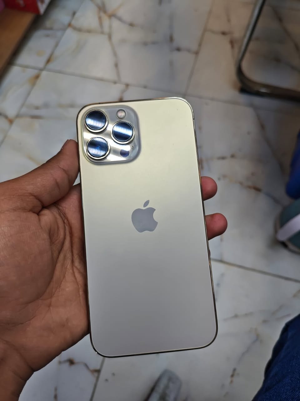 13برو ماكس
ذاكره 256
بطاريه ٧٩
***********
سعر ٦٥٠
