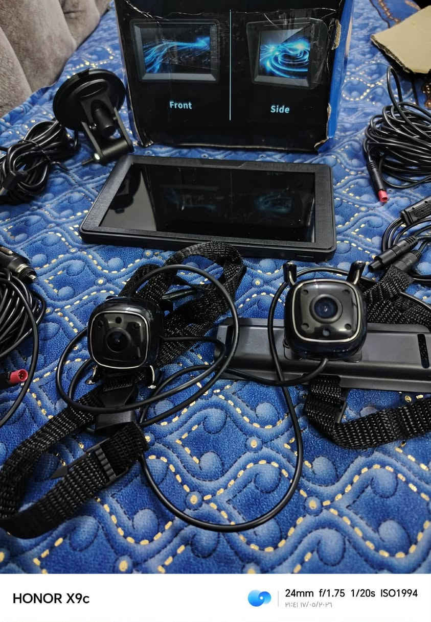 منظومة شاشة وكاميرات مزدوجة (AHD) للسيارات 📸🚗
حجم 5 إنج - تدعم كاميرتين بنفس الوقت - دقة عالية وصورة صافية جداً.
جديدة بالباكيت وغير مستعملة.
السعر: [54] | بيها مجال للاستفسار راسلني خاص 📬


**إذا كنت صاحب هذا الإعلان وتريد حذفه لأي سبب، رجاءا أرسل رسالة إلى الدعم الفني**