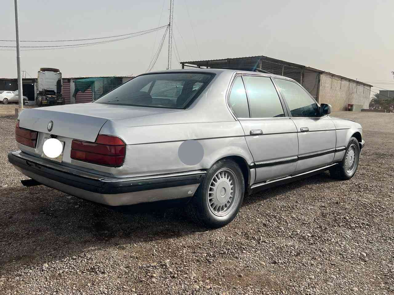 سلام عليكم بيئم 1988 للبيع رقم انبار تحويل ثاني يوم السياره خير من الله كير مكينه مكفولات صدر جديد  عنوان السيارة بغداد
السعر 46 وبيها مجال
***********
