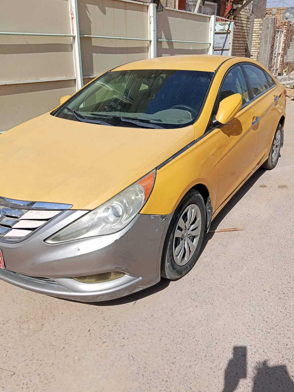 سوناتا 13 بية ضربة بالجنطة بس مو قوية 
محرك وكير تخم تاير تبريد كلة مكفول 
بيع او مراوس 
السعر 60 تفاصيل اكثر اتصل أو وتساب فقط
***********
