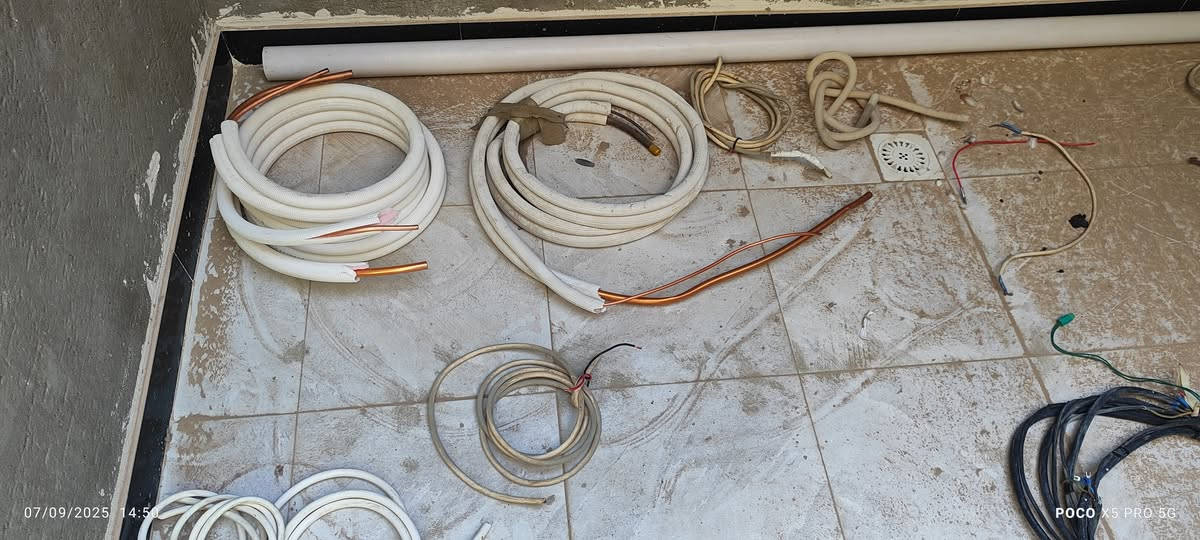 للبيع
بوري سبلت نحاس توسوت والحافظ 2 طن 
طول 2 متر
كلهم ب 40 الف(ملاحظه سعر المتر ب 15)
 بضفيره كيبل سبلت الحافظ وتوسوت ب 20 الف ثنينهن

وايرات متنوعة (2ونص في 5 ) 2ونص في 2
نقاط سبلت عدد 4 مع نقاط مروحه كلهم ب 15

واسط الخاجيه شارع 40


**إذا كنت صاحب هذا الإعلان وتريد حذفه لأي سبب، رجاءا أرسل رسالة إلى الدعم الفني**