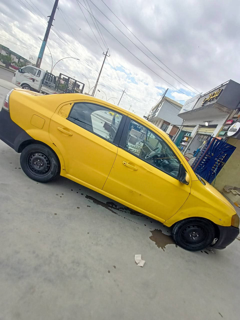 افيو 2011 موسسة بلا صبغ كير توماتيك محرك كصه رقم جديد بلا ضرر شرط التحويل شرعي بل موصل سياره نضيفه  جديده السعر 42 رقم الموبايل ***********
