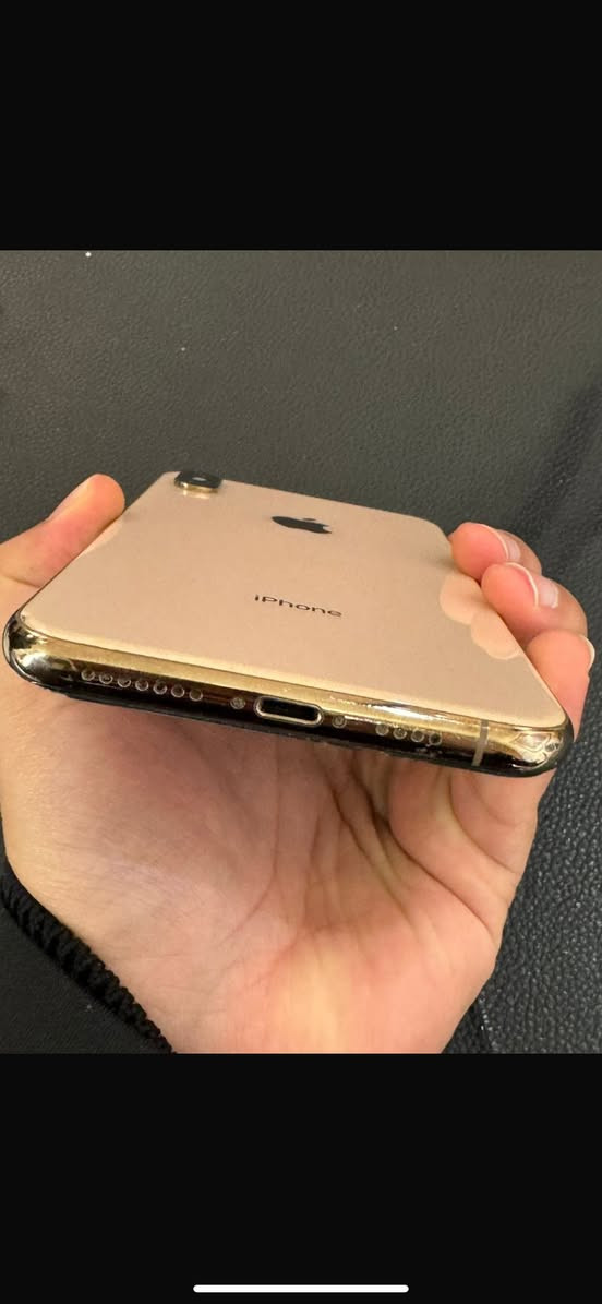 Xs max للبيع
بطاريه 77
ذاكره 64 
بي. بس هذا لسواد لبل شاشه 
السعر قيم بس بل يرضي الله لان ماعرف شكد يسوه 
مكاني بغداد العامريه 
***********
