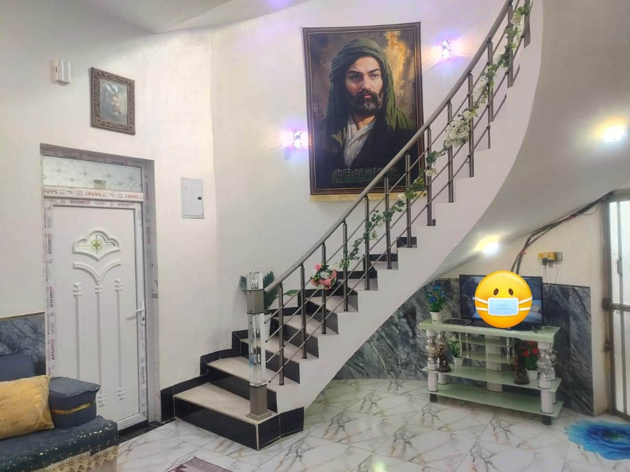 بيت للبيع زراعي بالمهيديه مساحه اكثر من 200متر  مقابيل مجمع الشموخ السكني مكانه مميز وقريب على شارع العام  بناء جديد قبل سنه كمل 
طابقين يحتوي على 
استقبال 
وصاله عدد 2 
ومطبخ
وغرف نوم عدد 5 
واكو وحده سويت 
مناور عدد 2 
صحيات داخليه وخارجيه 
وصحيات طابق الثاني 
السعر 190 وقابل للتفاوض

مكتب 💥التميز 💥للعقار 
الشموخ قرب جسر مشاة 

ستفسار ☎️***********
