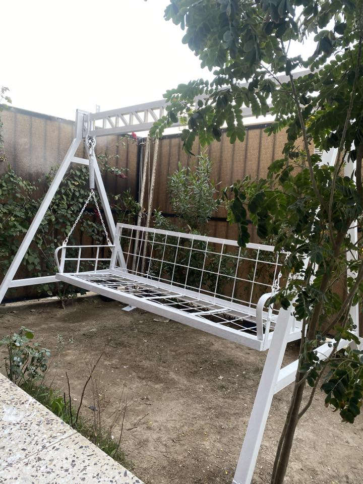 للبيع مكانها دوره حديد ثقيل ***********
