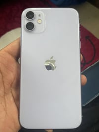 إيفون11عادي ذكره 128دبل سيم كارت بطاريه 74جهاز كلش نضيف وعلى البلاد ال...