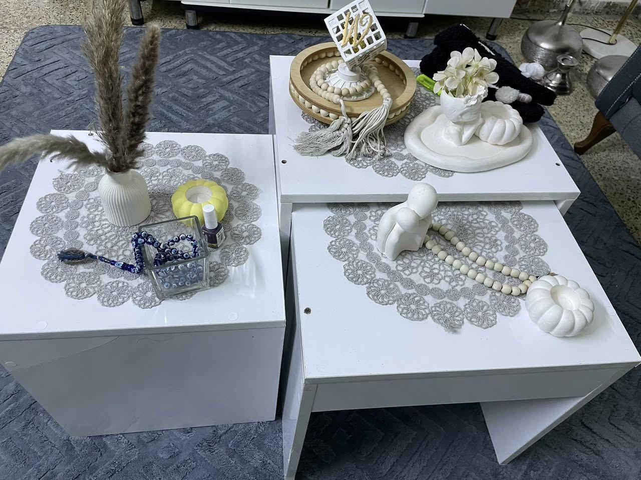 ميز بلازما جديد جرار ديكور بس نضيف كلش السعرر٨٠ طبلات ثلاثيه مفرد وتصير وسطيه مثل ممسويتها السعر ٥٠ 
التيبلام جديدددد ممستعمل ابد السعرر ٩٠


**إذا كنت صاحب هذا الإعلان وتريد حذفه لأي سبب، رجاءا أرسل رسالة إلى الدعم الفني**