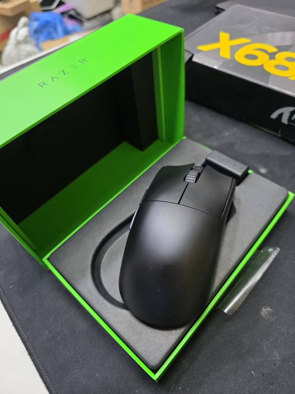 Mouse Razer Viper v3 Pro
ماوسی ئۆرگینالی مارکەی ڕایزەر
هەولێر
نرخ ١٠٠ هەزار
وەک نوێ وایە کەم بەکار هاتوە


**إذا كنت صاحب هذا الإعلان وتريد حذفه لأي سبب، رجاءا أرسل رسالة إلى الدعم الفني**