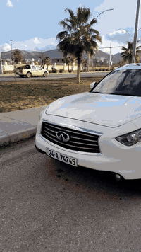 انفنتي موديل 2009 كلين
ماشي 95 
السياره من الدعامية ال دعامية شرط 
فول مواصفات
بصمه 
سلايت 
كشن هيتر 
داخل جلد 
فول وفول 
طخم تاير بل جيس 
رقم مميز سنويه ال 2029 
تحويل مباشر 
السياره احلى من الصور 
السعر 128 ومجال بسيط 
مكان السياره زاخو 
رقم *********** واتساب 
رقم ***********
