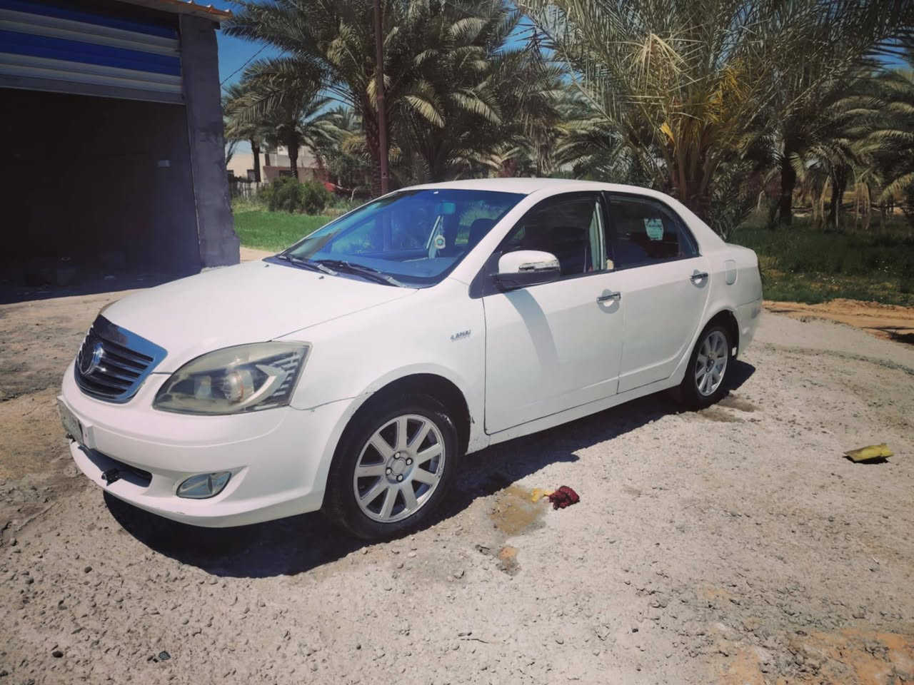 اللهم صلِّ على محمد وآل محمد  سياره جيلي موبل موديل 13للبيع السعر 48اوبيه مجال بيه ضربه الجاملغ الخلفي السنويه جديده بسمي الرقم انكليزي بابل  بس استلام الرقم للتواصل اتصال *********** واتساب للبيع فقط مكاني كربلاء
