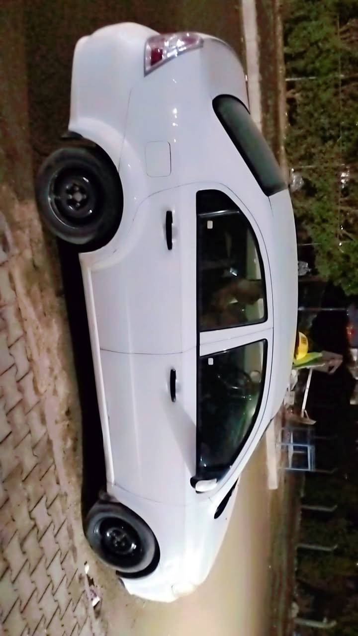 سلام عليكم ورحمة الله وبركاته افيو 2010للبيع***********
